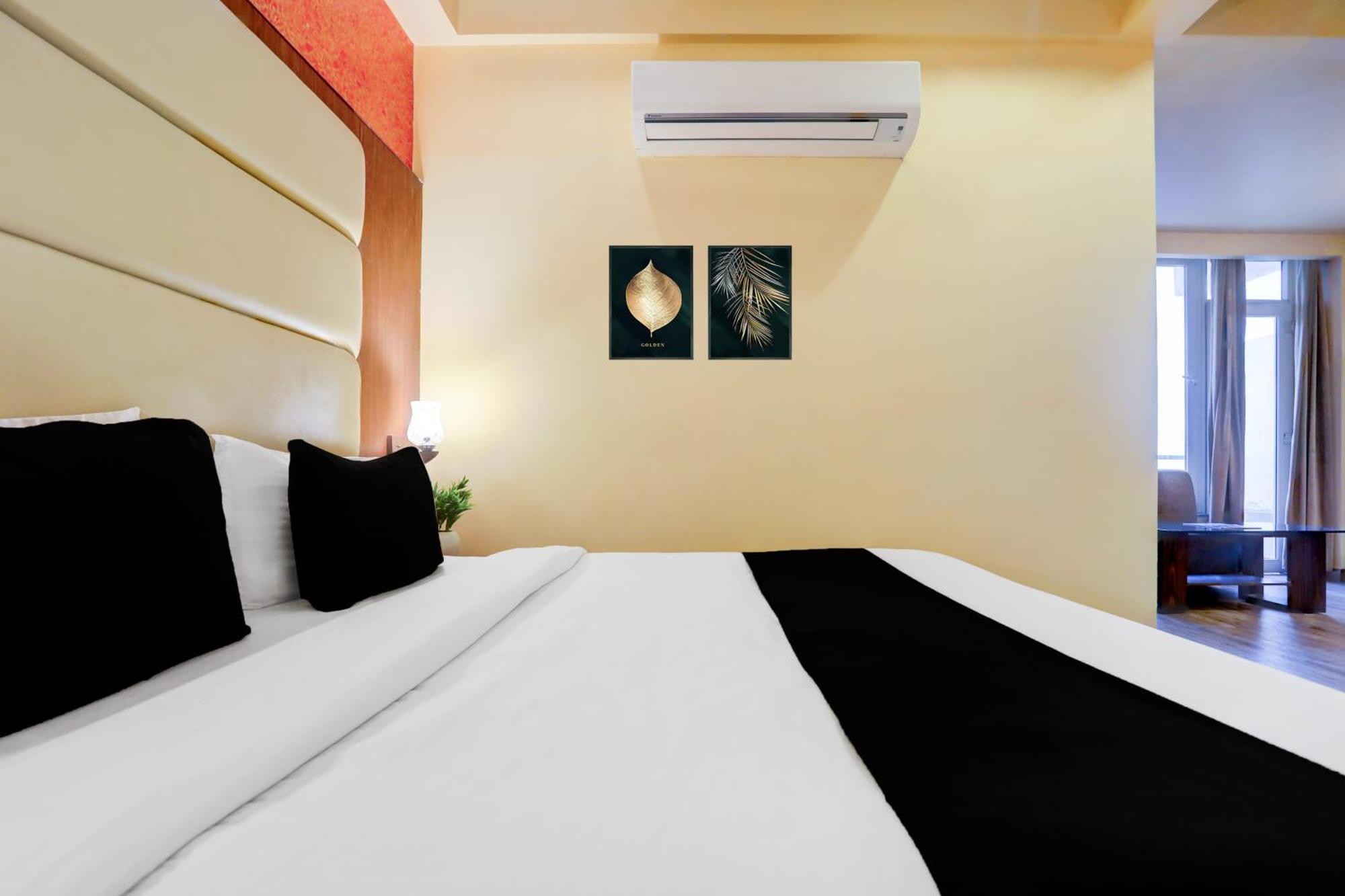 Hotel Super Townhouse Oak Pacify Hills Rājpur Exterior foto