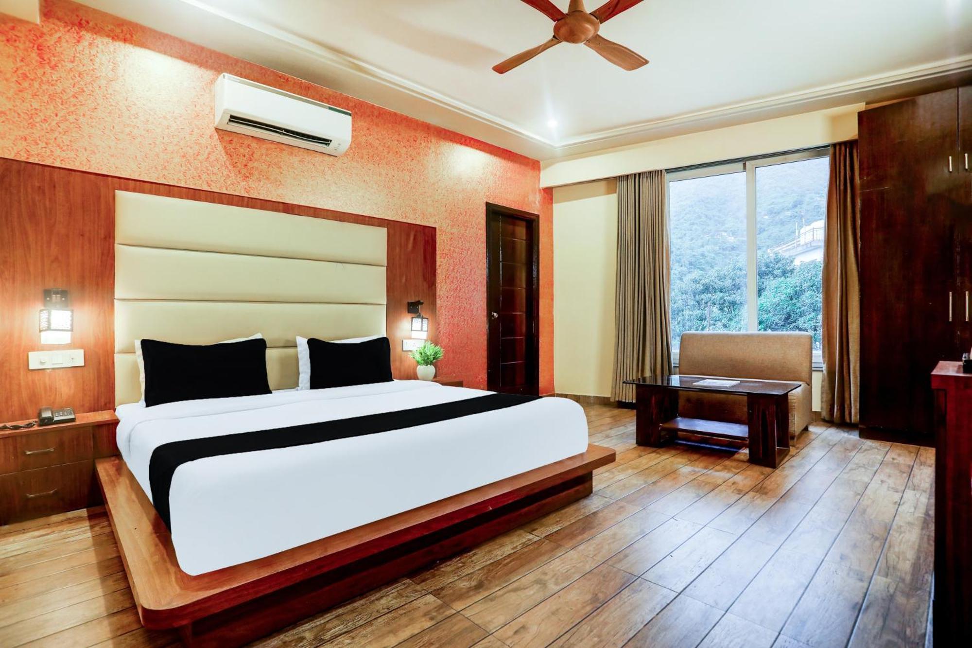 Hotel Super Townhouse Oak Pacify Hills Rājpur Exterior foto
